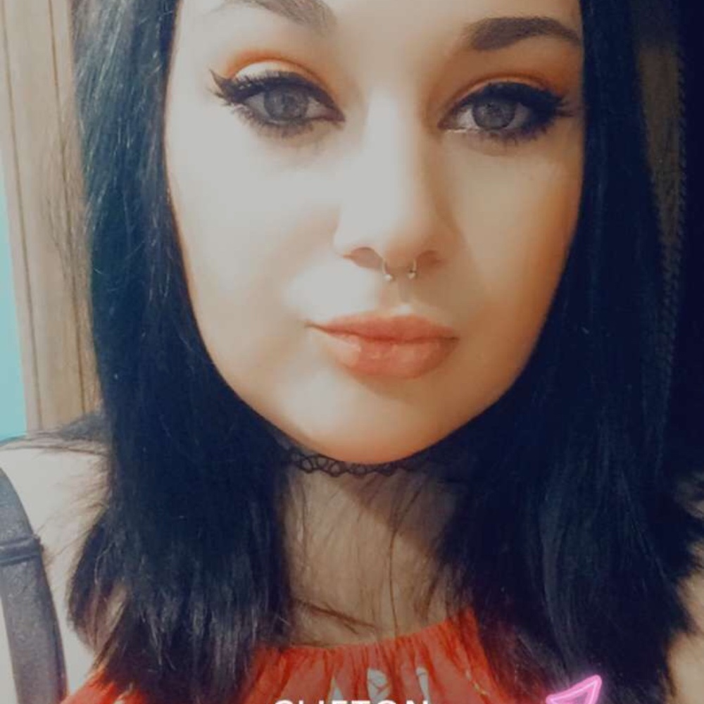 Meet your Posher, Lizzy